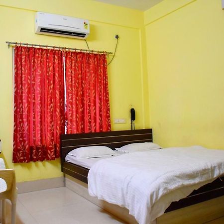Capital O Kabita Guest House Near Acropolis Mall Kalküta Dış mekan fotoğraf