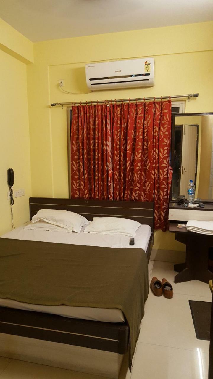 Capital O Kabita Guest House Near Acropolis Mall Kalküta Dış mekan fotoğraf