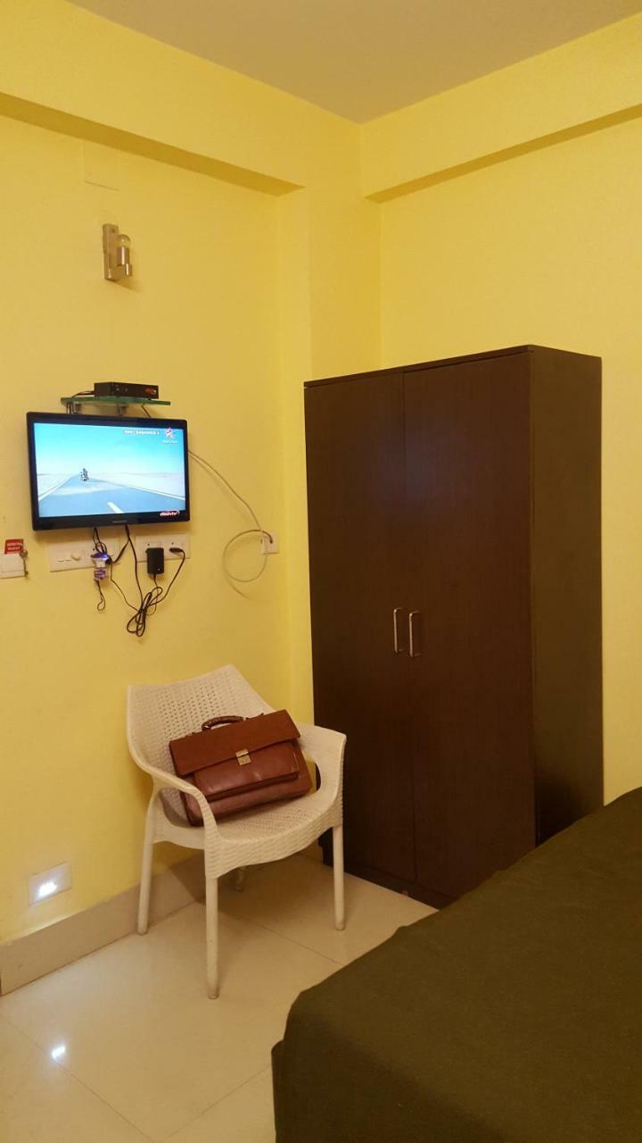 Capital O Kabita Guest House Near Acropolis Mall Kalküta Dış mekan fotoğraf