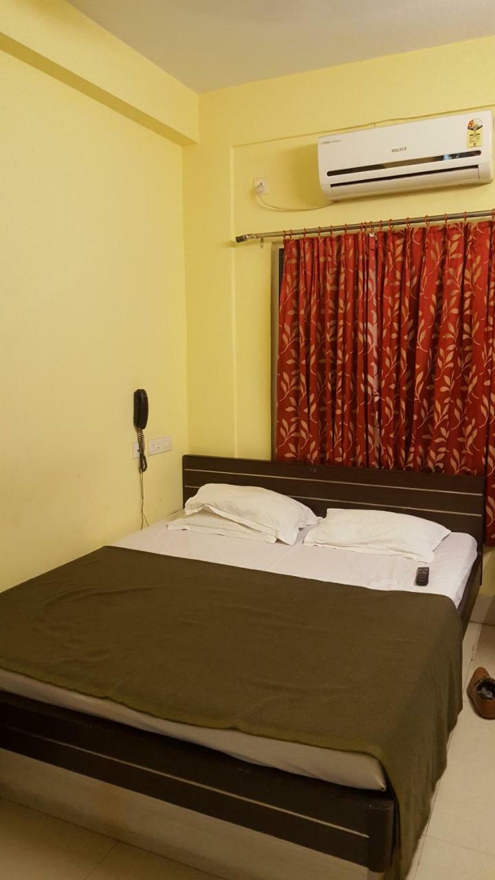 Capital O Kabita Guest House Near Acropolis Mall Kalküta Dış mekan fotoğraf